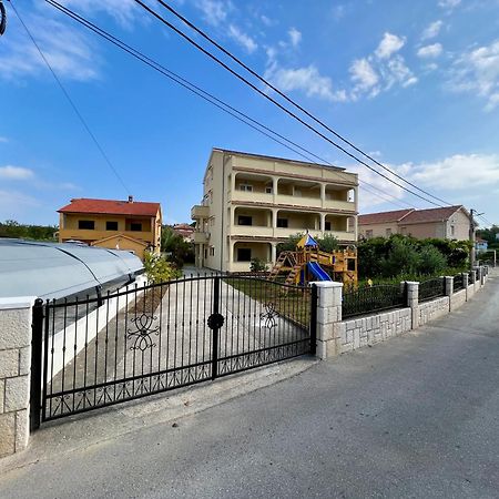 Apartments Piculjan Lopar Exterior foto