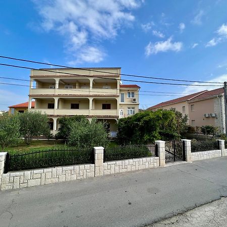 Apartments Piculjan Lopar Exterior foto