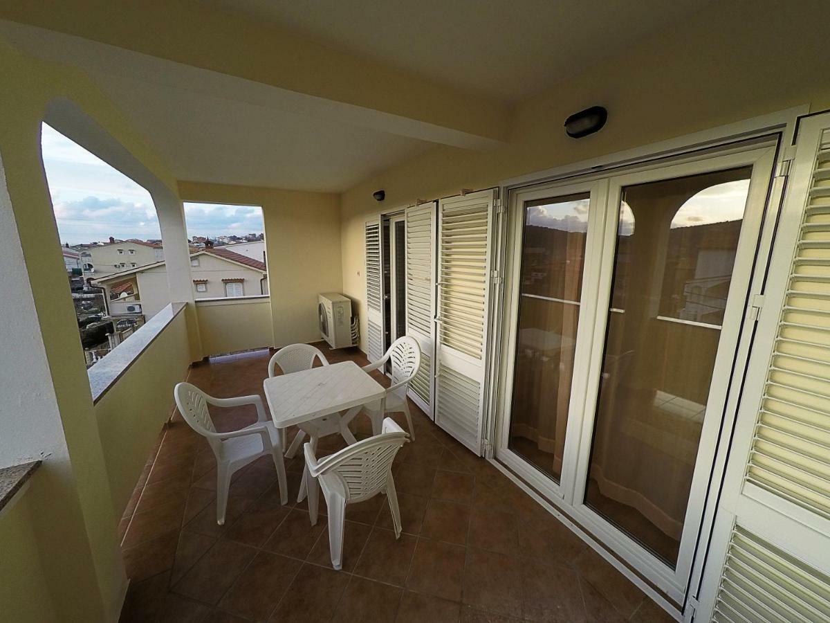 Apartments Piculjan Lopar Exterior foto